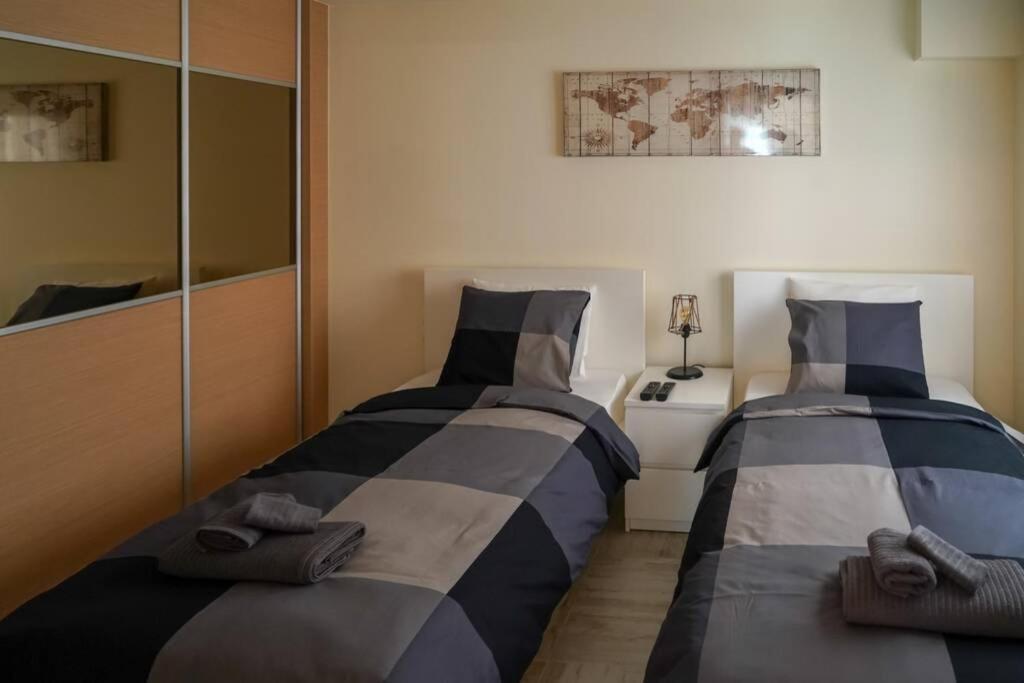 Modern Apartment In The City Center Яніна Екстер'єр фото
